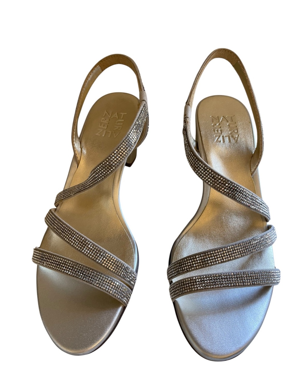 Naturalizer Vanessa2 Silver Strappy Block Heel Sandals Size 8 New with Flaw